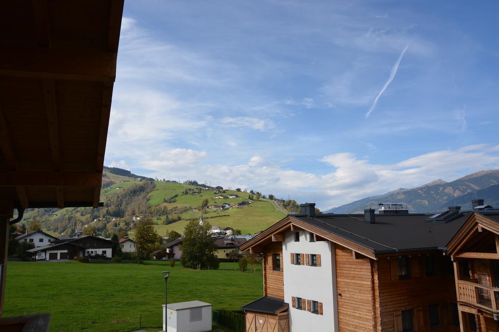 Apartment Peter In Adler Resort By Z-K-H Rentals Kaprun Room photo